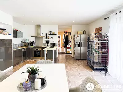 Maison, 145 m²