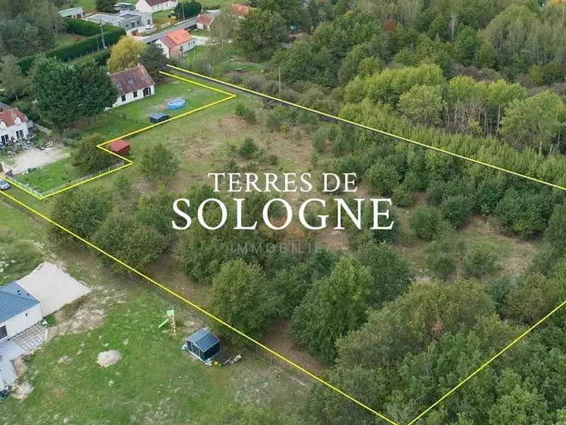 Terrain, 7 000 m²