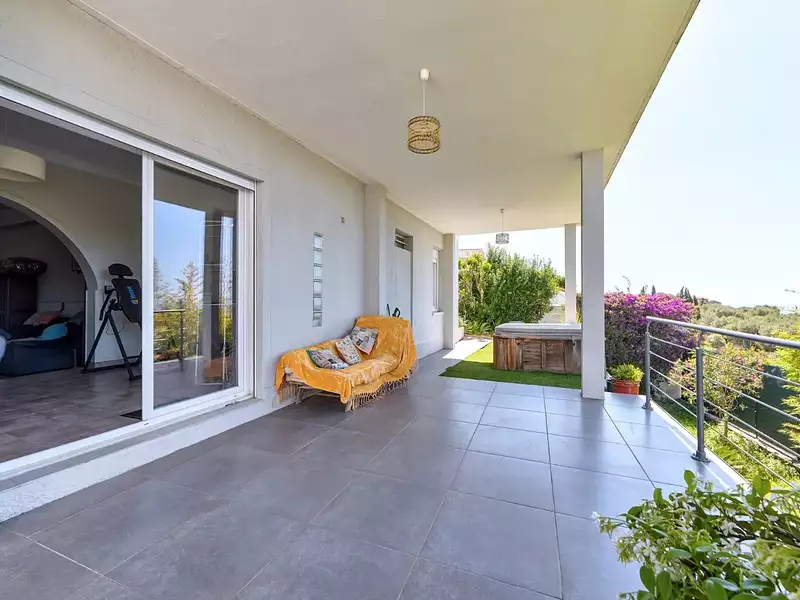 Maison, 220 m²