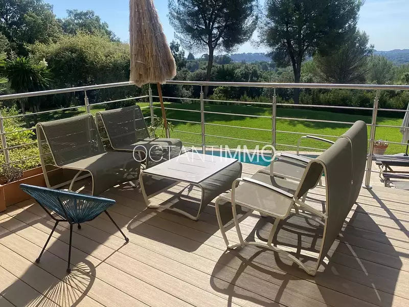 Maison, 330 m²