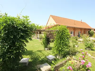 Maison, 248 m²
