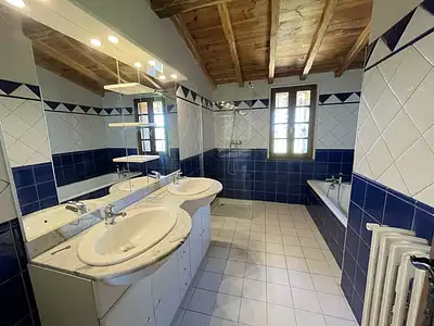 Maison, 252,3 m²