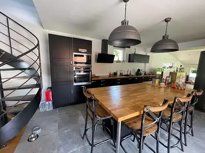 Maison, 220 m²