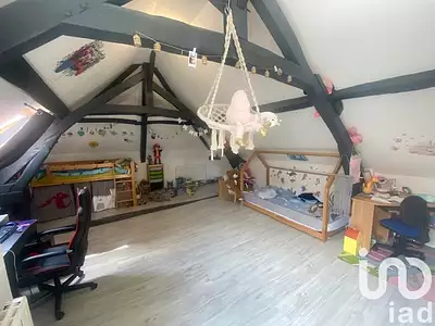 Maison, 196 m²