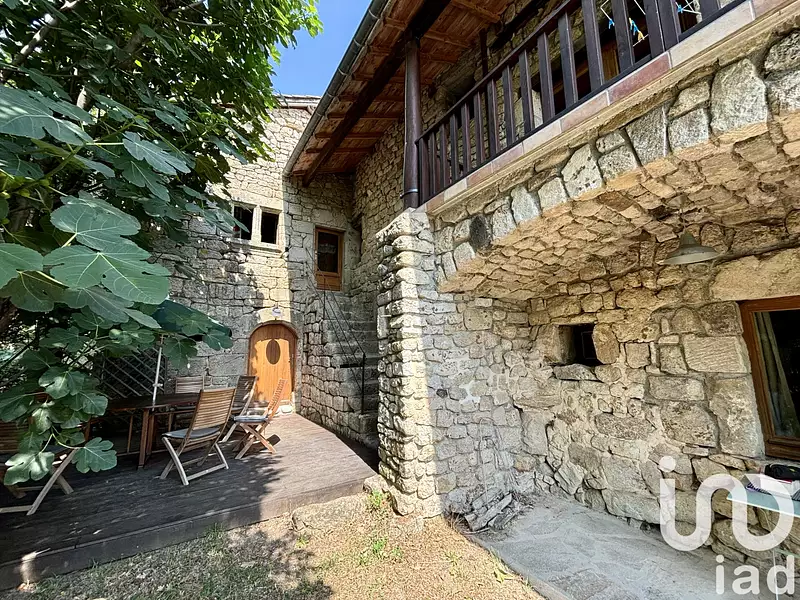 Maison, 210 m²
