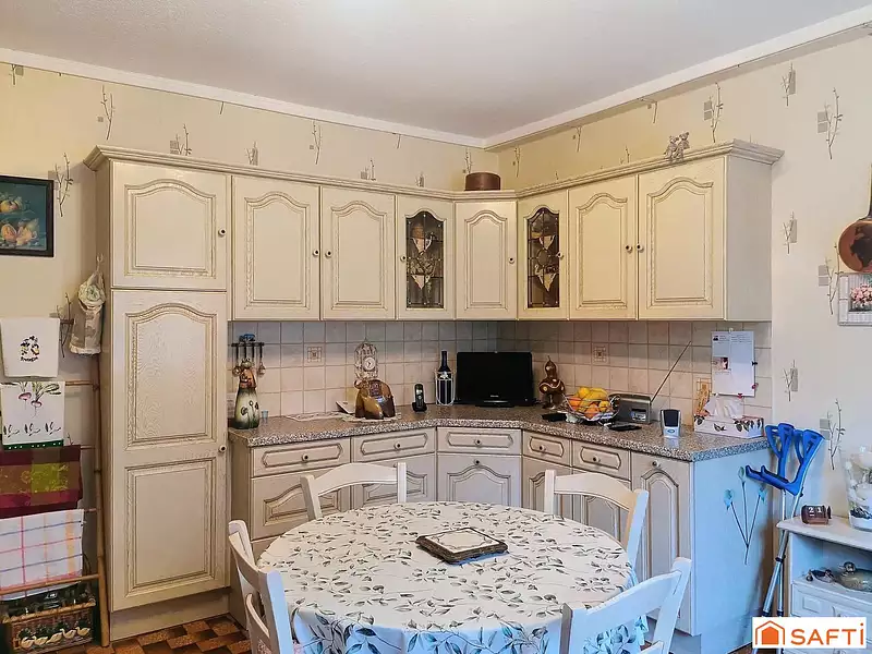 Maison, 202 m²