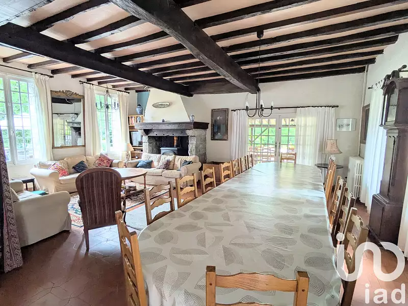 Maison, 303 m²