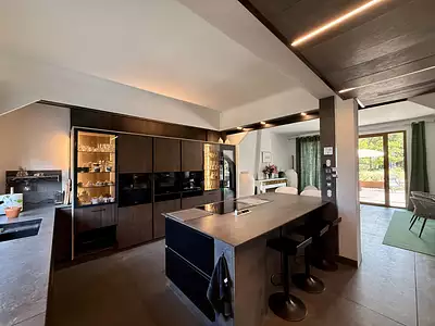 Maison, 240 m²