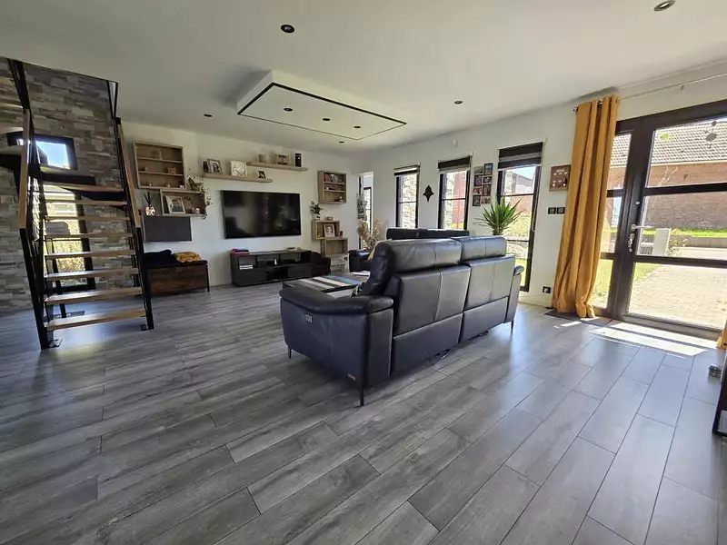 Maison, 192 m²