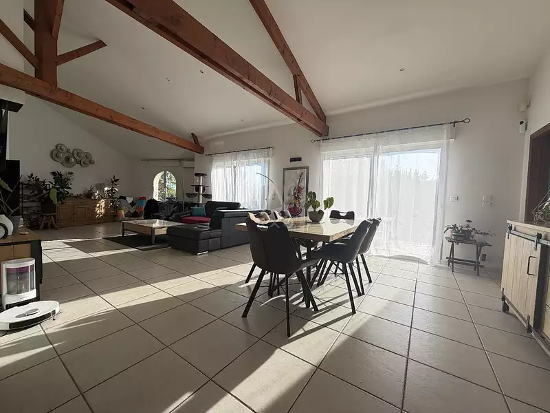 Maison, 163 m²