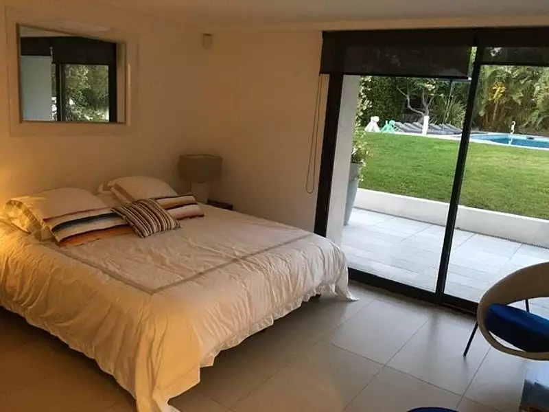 Maison, 220 m²