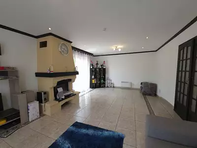 Maison, 167 m²