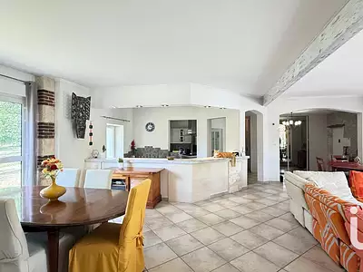 Maison, 320 m²