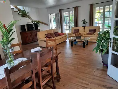 Maison, 246 m²
