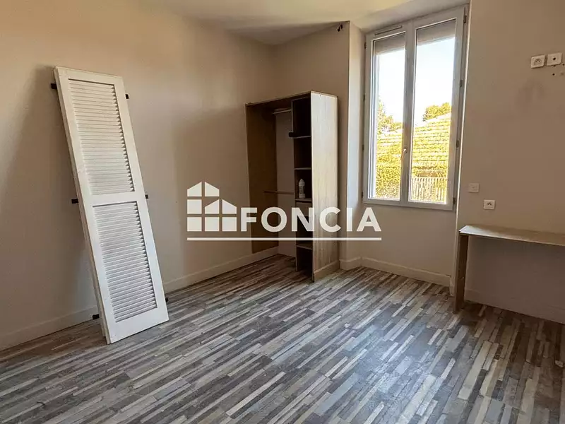 Maison, 230 m²