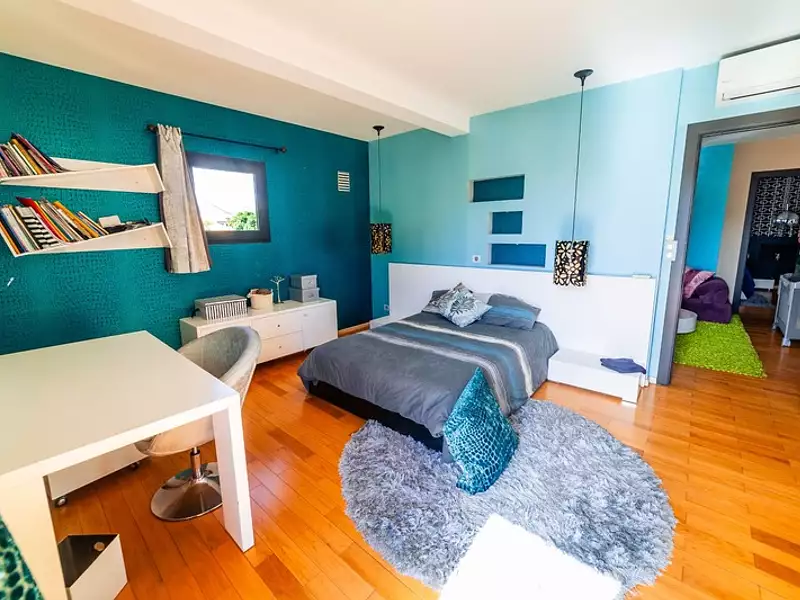 Maison, 305 m²