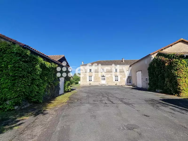 Maison, 206 m²