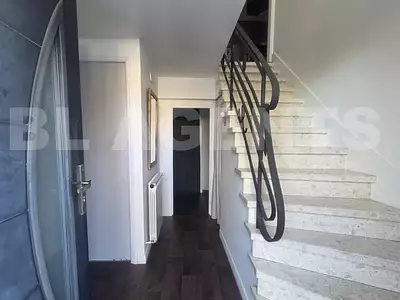 Maison, 169 m²