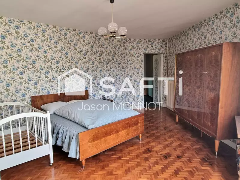 Maison, 180 m²