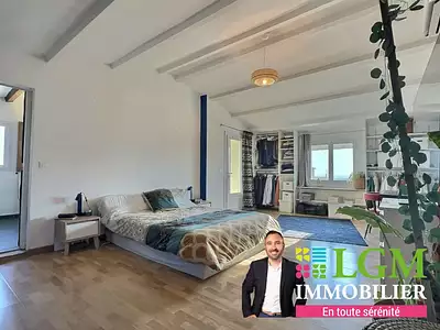 Maison, 245 m²