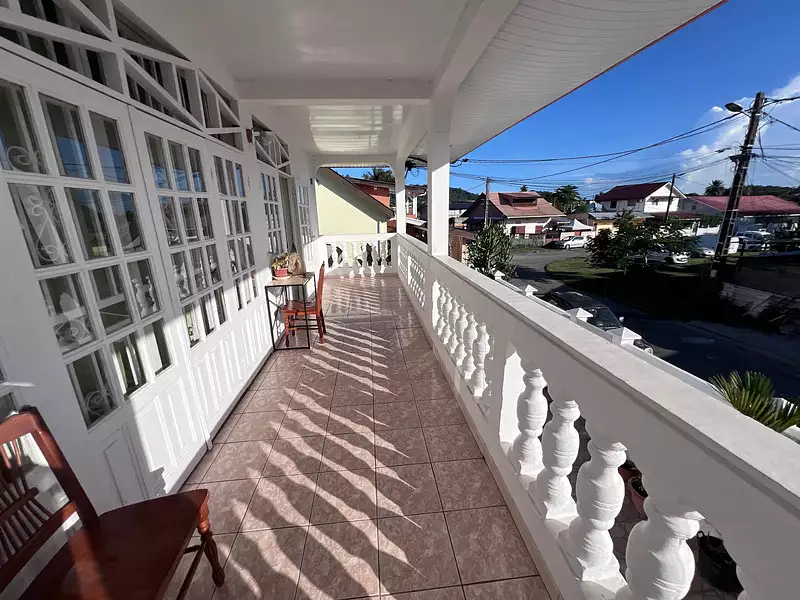 Maison, 221 m²
