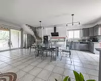 Maison, 242 m²