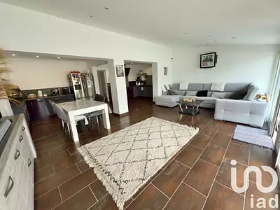 Maison, 240 m²