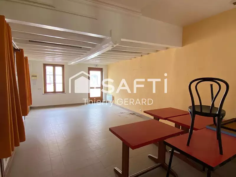 Maison, 240 m²