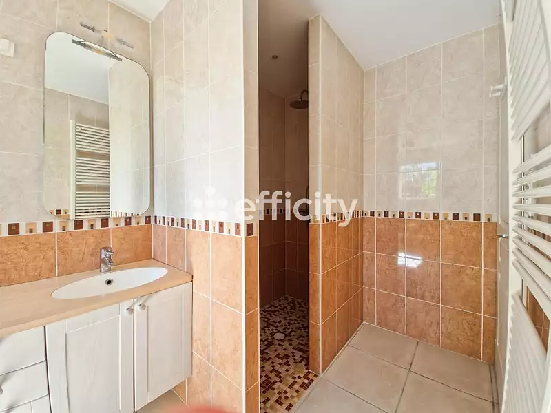 Maison, 89 m²