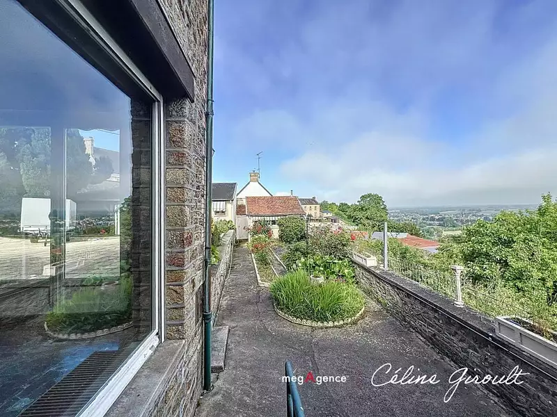 Maison, 146 m²