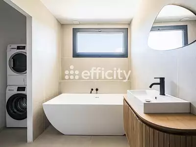 Maison, 215 m²
