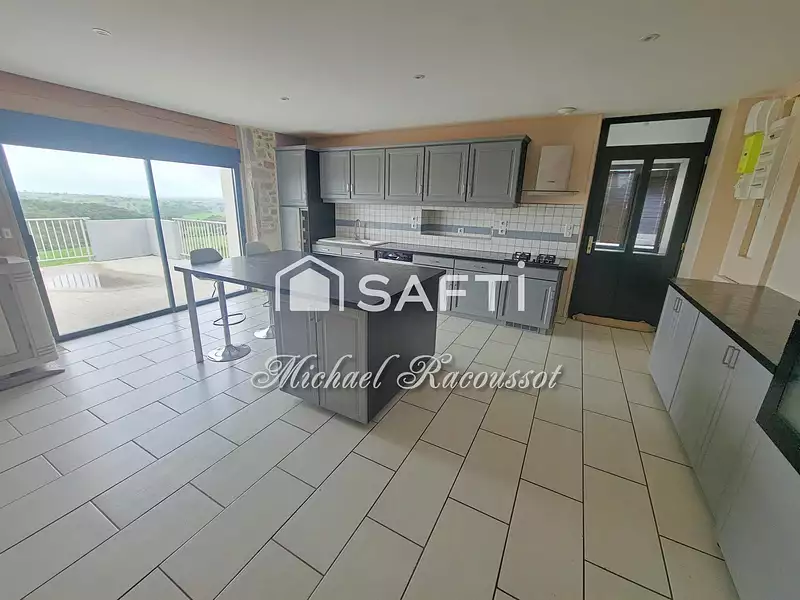 Maison, 160 m²