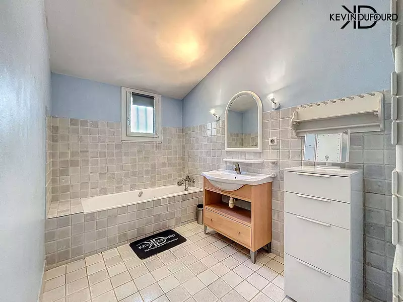 Maison, 285 m²