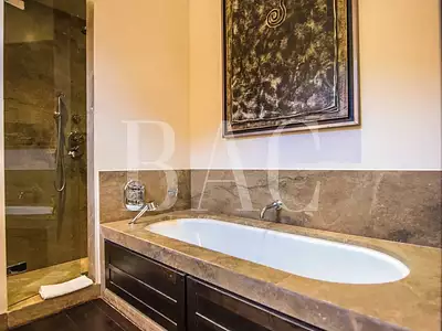 Maison, 650 m²