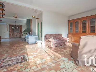 Maison, 230 m²