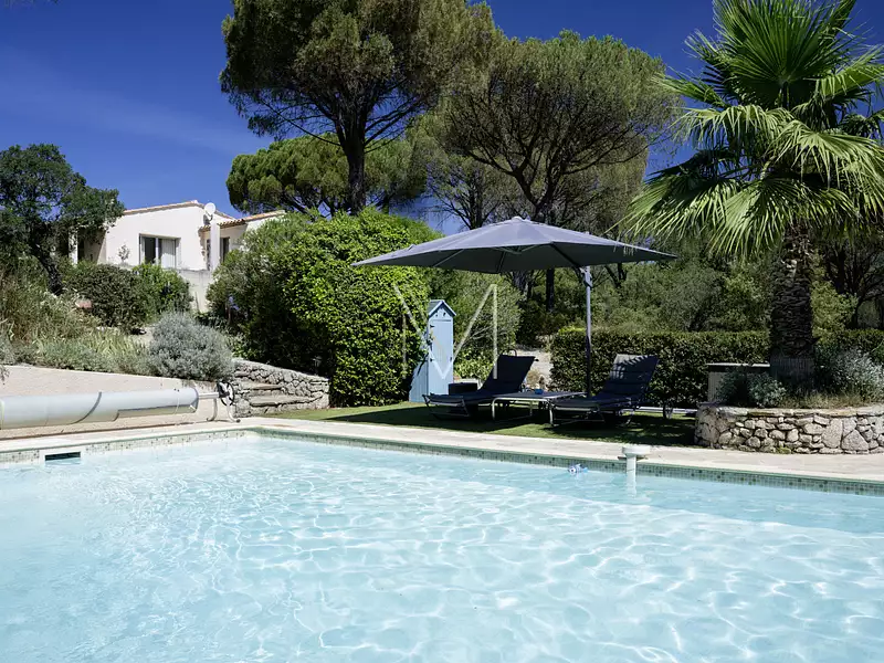 Maison, 225 m²