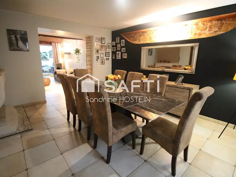 Maison, 284 m²