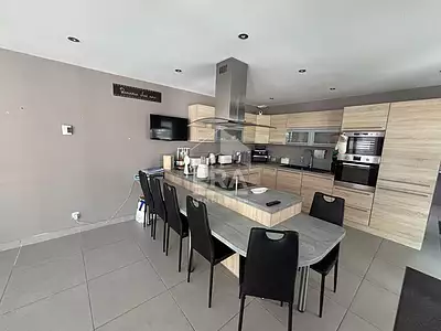 Maison, 160 m²