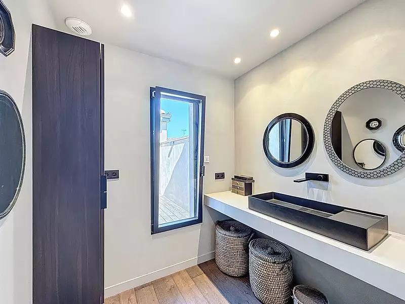 Maison, 243 m²