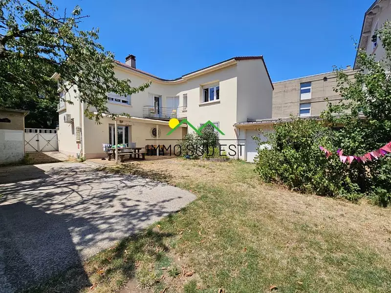 Maison, 252 m²