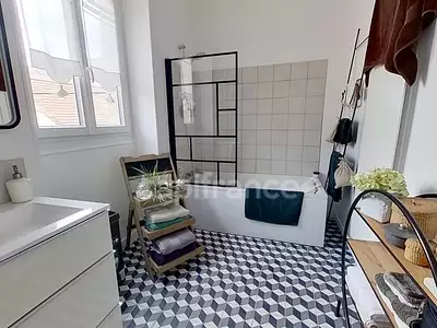 Maison, 184 m²