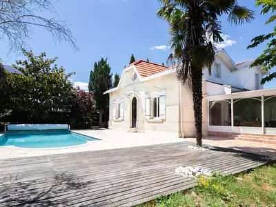 Maison, 232 m²