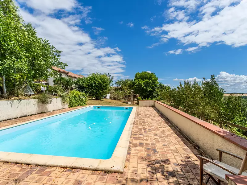 Maison, 275 m²