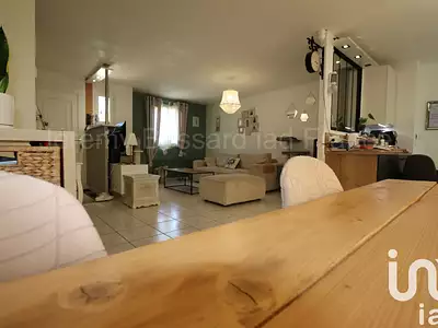 Maison, 99 m²