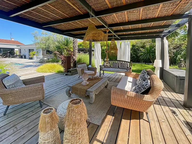 Maison, 222 m²