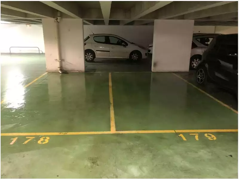 Parking, 12 m²