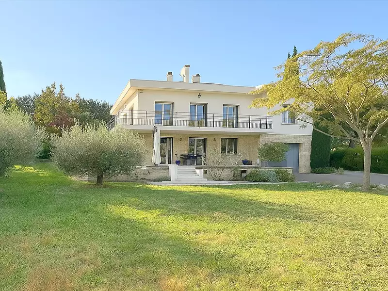 Maison, 185 m²