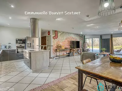 Maison, 225 m²