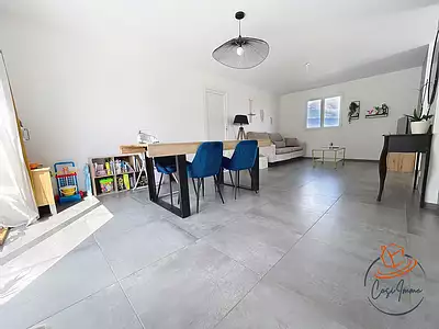 Maison, 94 m²