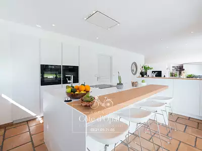 Maison, 195 m²